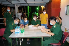Huit marins birmans secourus au large de Bà Ria-Vung Tàu