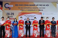 Ouverture de la Foire de l’industrie auxiliaire de Hanoï 2020