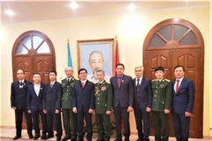 Les 76 ans de l'Armée populaire du Vietnam célébrés en Ukraine