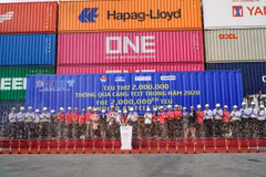 Le port international Tan Cang - Cai Mep accueille le 2.000.000e TEU en 2020