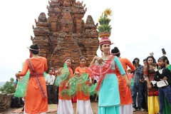 L’ethnie Cham à Ninh Thuan célèbre la fête Katê 2020