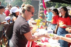 L'ambassade du Vietnam présente la culture et la cuisine vietnamienne au festival gastronomique de Prague