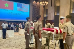 Cérémonie de rapatriement des restes des soldats américains portés disparus pendant la guerre du Vietnam (MIA). Photo: VNA