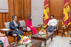 L'ambassadrice du Vietnam au Sri Lanka, Trinh Thi Tam, et le président sri-lankais Anura Kumara Dissanayake