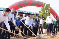 Le PM à la cérémonie de lancement de la Fête de plantation d'arbres à Phu Yên