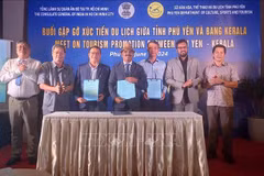 La cérémonie de signature d'un protocole de coopération entre Phu Yen et l'État du Kerala (Inde). Photo : VNA