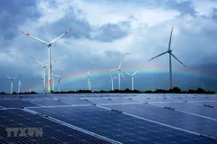 Le Premier ministre demande d’examiner les questions liées à l'énergie solaire