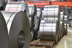 L’Indonésie table sur 15 milliards de dollars d’exportations de produits en fer et en acier