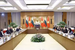Entrevue entre le président de l’AN Tran Thanh Man et le président bulgare Roumen Radev. Photo: VNA