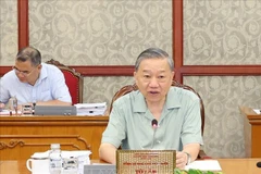 Le secrétaire général du Parti et président To Lam à la réunion périodique du Bureau politique. Photo: VNA