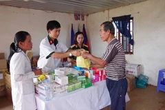 Renforcement de la solidarité entre les forces armées de Dak Nong et la population cambodgienne