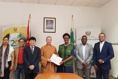 Aide vietnamienne pour les sinistrés des cyclones Idai et Kenneth au Mozambique