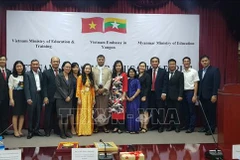 Le Vietnam et le Myanmar renforcent leur coopération dans l'éducation