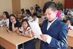 Un concours de langue vietnamienne pour les enfants à Kiev (Ukraine)