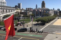 Le drapeau du Vietnam flotte à San Francisco en l'honneur de la Fête nationale
