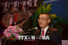 Le diplomate vietnamien donne un exposé sur la politique extérieure du Vietnam au Cambodge