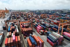 Entrepôt de conteneurs au port de Tan Vu. Photo : VNA