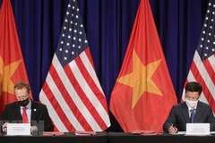 Signature d'un accord sur le nouvel emplacement de l'ambassade des États-Unis au Vietnam