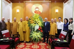 Le FPV présente ses félicitations à l'occasion du 40e anniversaire de la Sangha bouddhiste du VN
