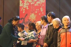 Programme ‘’Têt pour les pauvres’’ à Ha Tinh