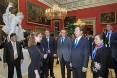 Le président Trân Dai Quang poursuit ses activités à Saint-Pétersbourg