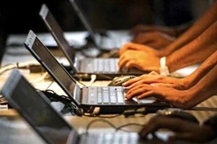 Internet : trois câbles sous-marins du Vietnam endommagés