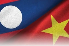 Le vice-Premier ministre lao reçoit la présidente du Comité central de la Croix-Rouge vietnamienne