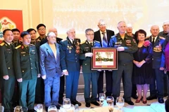 Hommage aux anciens experts militaires ayant assisté le Vietnam pendant la lutte pour l’indépendance