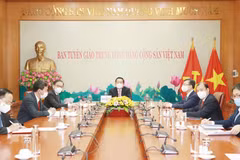 Vietnam et Laos renforcent leur coopération dans la sensibilisation et l'éducation