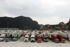 Efforts pour régler la congestion des marchandises à la porte-frontière Vietnam-Chine