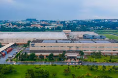 Quels engagements Intel prend-il dans sa stratégie de développement vert et durable au Vietnam ?