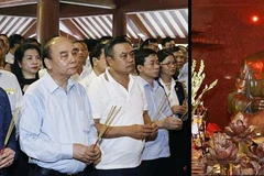 Le président Nguyên Xuân Phuc rend hommage au Président Hô Chi Minh
