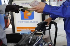 Baisse légère des prix des carburants après quatre hausses consécutives