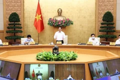 Le Premier ministre Pham Minh Chinh préside la réunion périodique du gouvernement en août