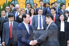 Le chef de l’État vietnamien reçoit une délégation d’entreprises internationales