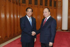 Le Premier ministre reçoit le ministre laotien du Plan et de l’Investissement