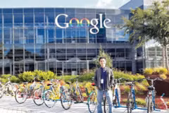 Il a tapé dans l’œil de Google