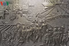 Exposition à Hanoi sur les mineurs de Quang Ninh
