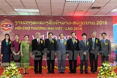 Ouverture de la foire commerciale Vietnam-Laos 2016