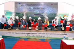 Mise en chantier d'une ferme d'élevage de porcs high-tech à Nghe An