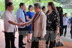 Une délégation d’ambassadrices étrangères en visite à Ninh Binh