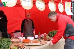 Les plats vietnamiens présentés au Festival de cuisine de rue en République tchèque