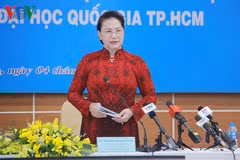 La présidente de l’AN visite l’Université nationale de Hô Chi Minh-Ville