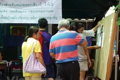 Thaïlande : plus de 30 partis s’enregistrent en vue des élections