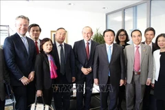 Une délégation du Parti communiste du Vietnam en visite de travail en Suisse