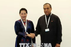 Nguyen Thi Kim Ngan rencontre son homologue sri-lankais à Genève