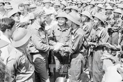 Cuba célèbre les 45 ans de la visite du leader cubain Fidel Castro à Quang Tri 