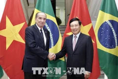 Le ministre brésilien des AE en visite officielle au Vietnam 