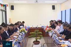 Hô Chi Minh-Ville partage avec Vientiane son expérience de travail du Front d'édification nationale