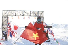 Elle devient la première Vietnamienne à courir le marathon du pôle Nord